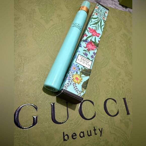 Gucci Flora Gorgeous Jasmine Eau de Parfum Travel Spray 10ml / 0.33 fl o… - Picture 15 of 17